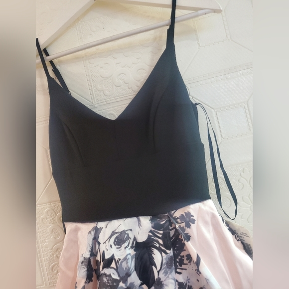 b. smart prom dress - Picture 6 of 14